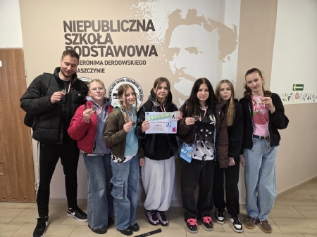 II miejsce w powiatowych zawodach w Unihokeju